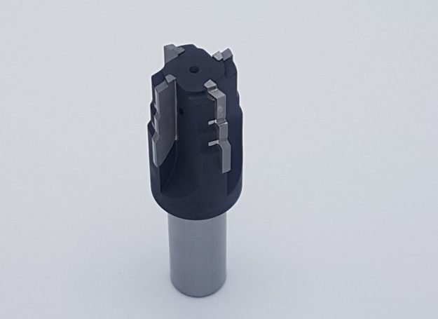 Special carbide brazed step reamer for hydraulic